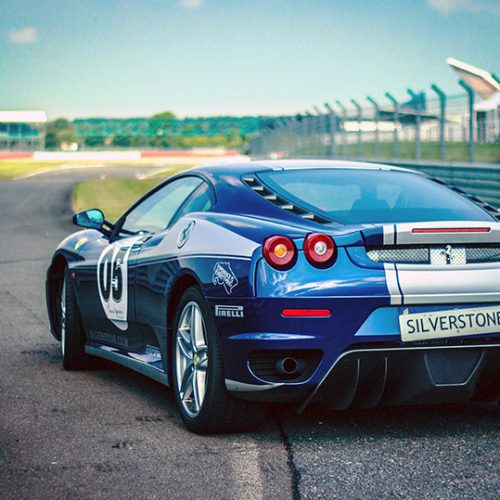 car-race-438467_1920